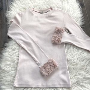 Light pink long sleeve ribbed top with fur detailing